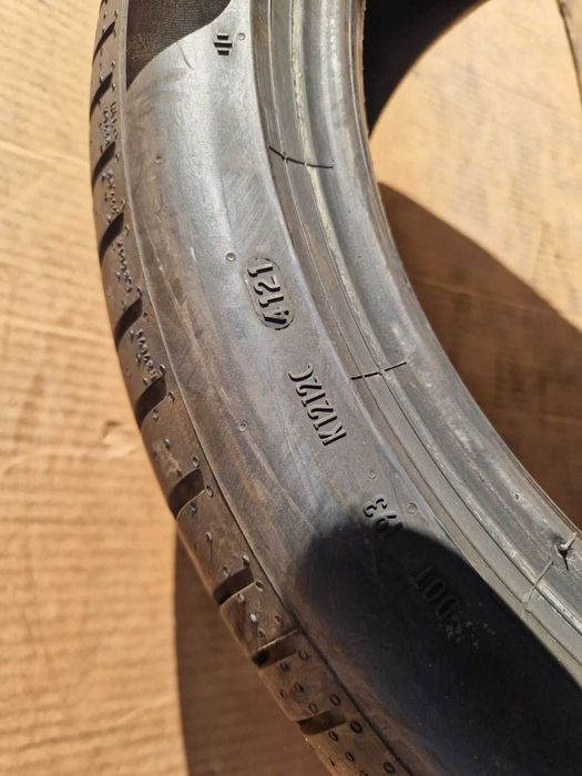 1 Pirelli R18 225/45 Лятна гума DOT4121