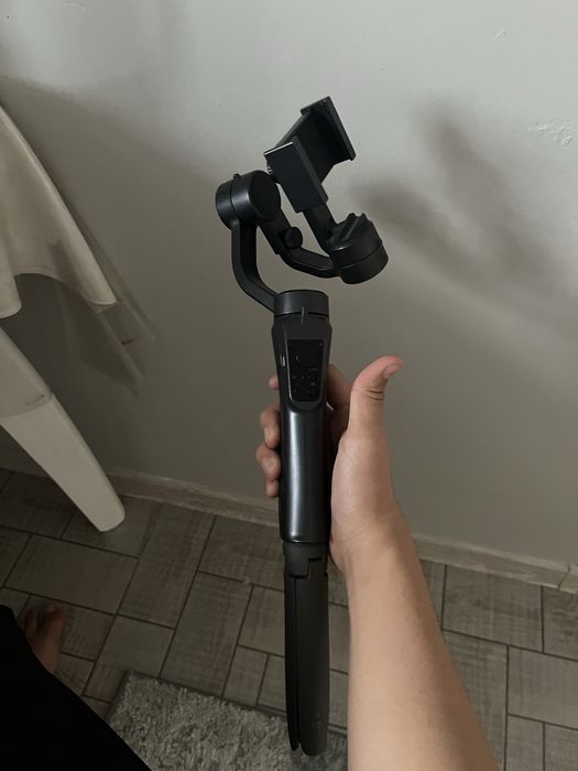 DJI Osmo Mobile 3 Combo.