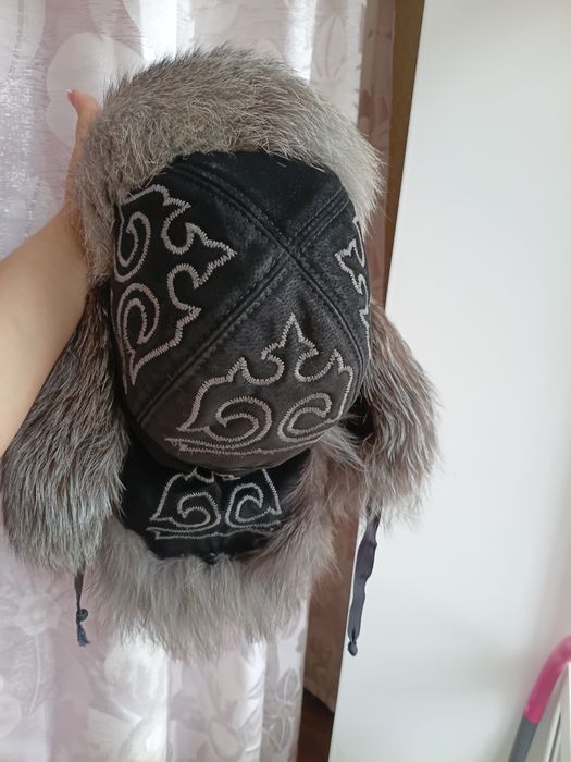 Шапка ушанка в этно-стиле