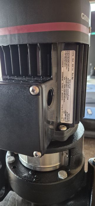 Pompa recirculare groundfos