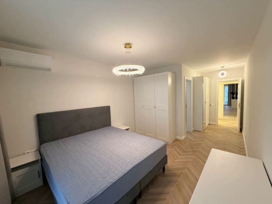 Дава се под наем Тристаен апартамент в София, Витоша - 127 кв.м за 1345.38 € - Снимка #3