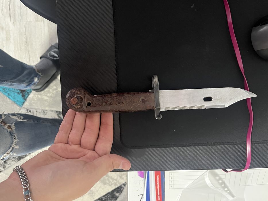 Pumnal armata(pentru colectionari)