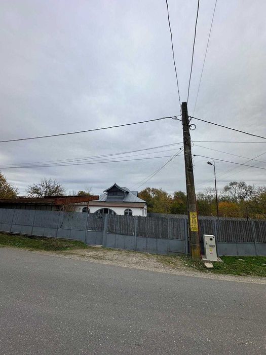 De vanzare casa/fost spatiu comercial