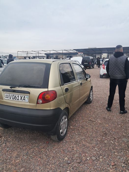 Автомобил девоо матиз