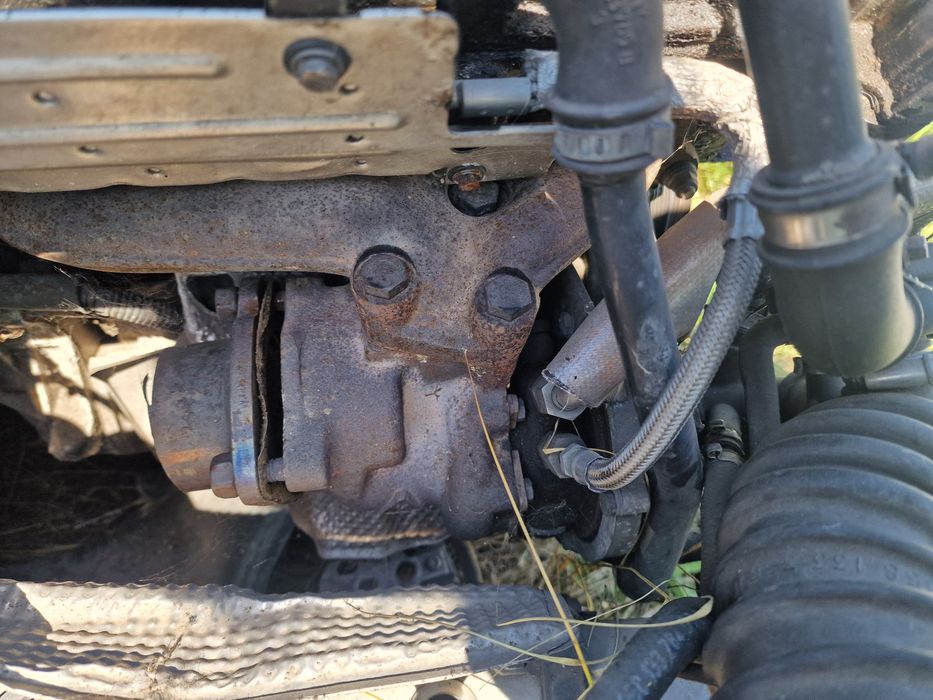 Motor 1.8 turbo de 150 CP + cutie de viteze
