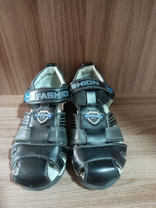 Сандали на мальчика