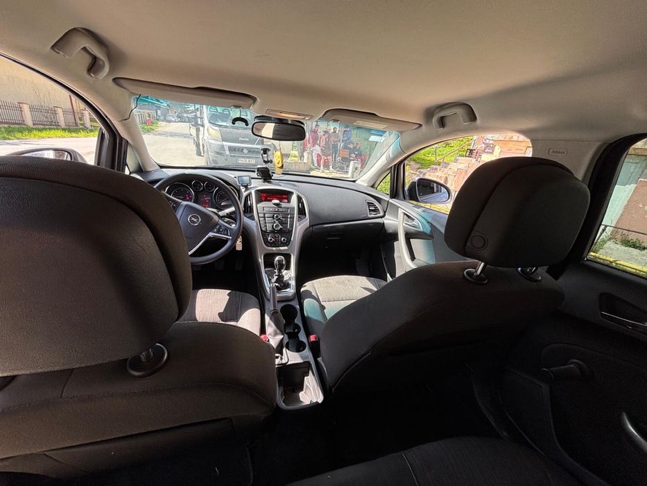 OPEL Astra 2011 — imagine 5