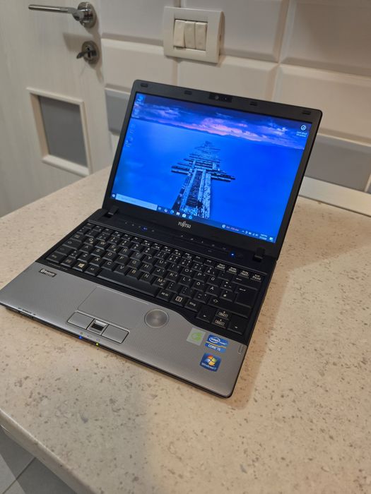 Laptop Fujitsu Lifebook P702 i5  12.1 inch