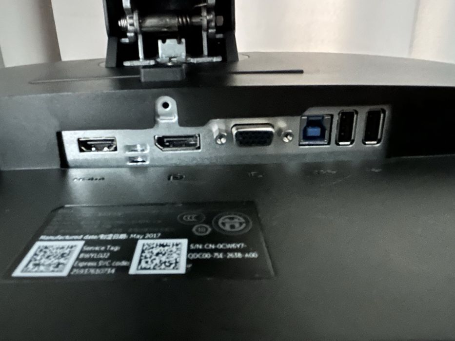 Монитор Dell p2417h 24 инча