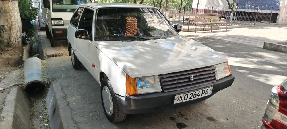 Таврия Заз 1102 Сотилади