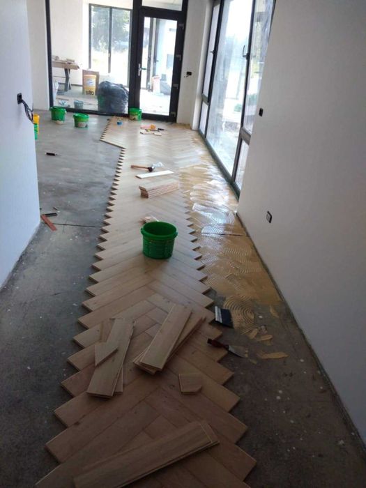 Parchet stratificat, montez cum vrea clientul ,