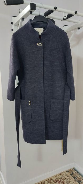 Продам женское пальто