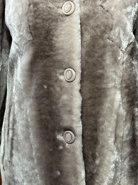 Шуба цигейка (воротник норка)