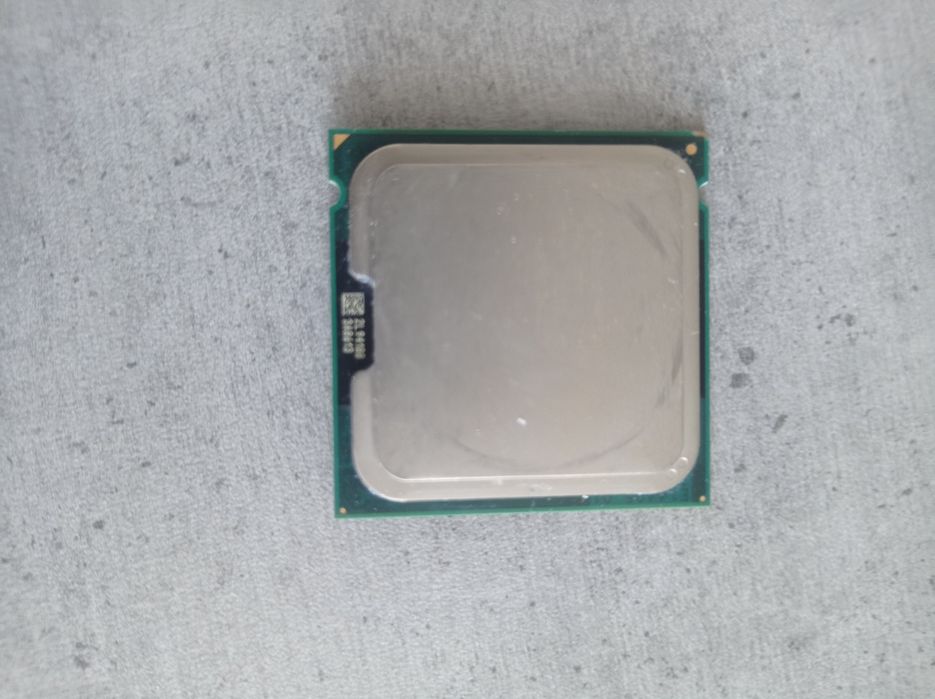 Продам процесор intel pentium e5300