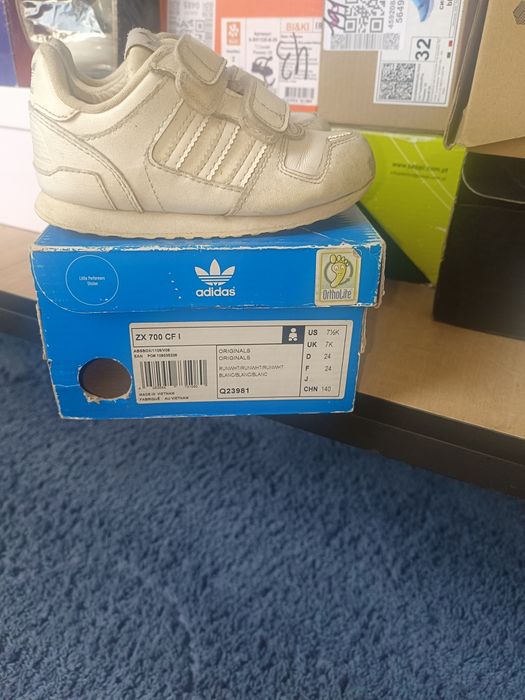 Детская обувь фирма "Adidas"