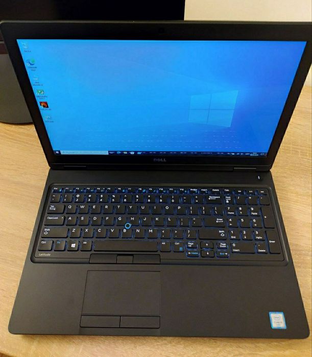 Лаптоп DELL Latitude E5580  i5-6440HQ/16GB/256GB SSD Touchscreen