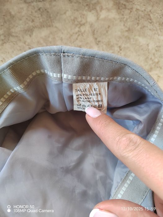 Шапки и каскети.