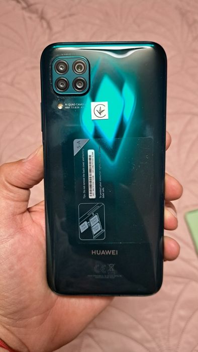Huawei 40 lite като нов.