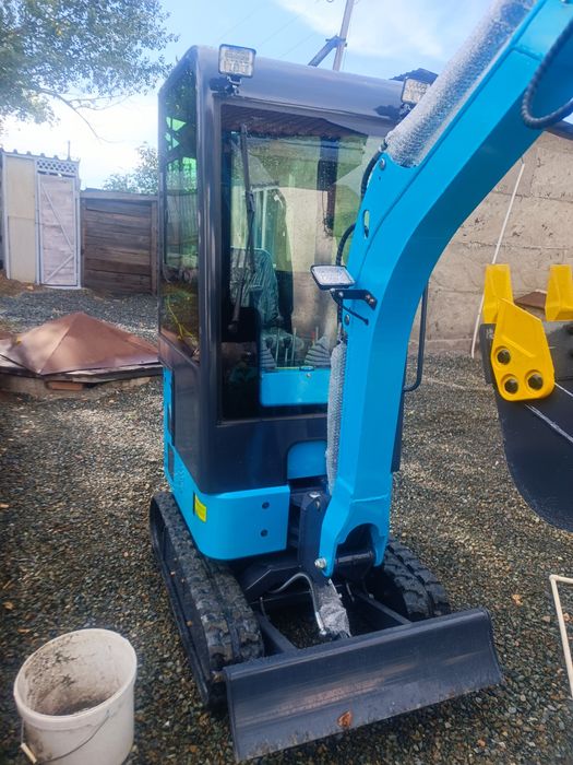 Продам мини экскаватор