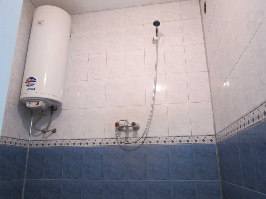 Дава се под наем Тристаен апартамент в Бургас, Възраждане - 120 кв.м за 250 € - Снимка #8