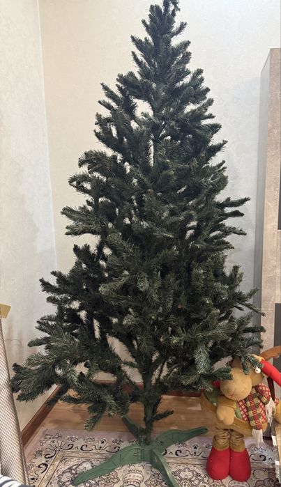 Отдам бесплатно елку 2метра