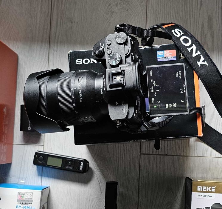 SONY A7 III + 24-105 G - Професионален фотоапарат с обектив като нов!