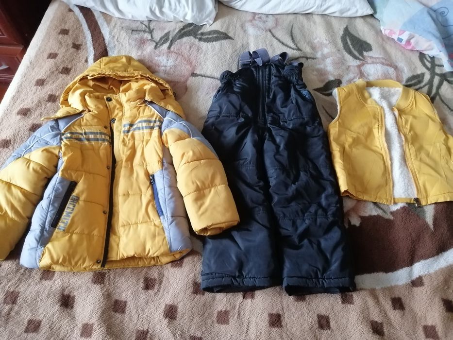 Продам зимний костюм на мальчика