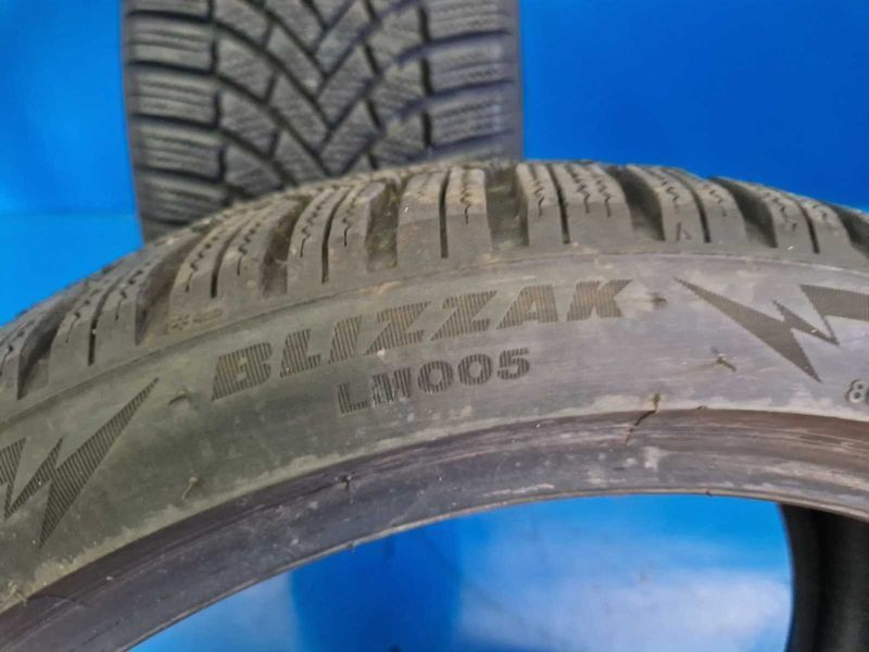 2 Bridgestone R18 225/40
зимни гуми DOT0223