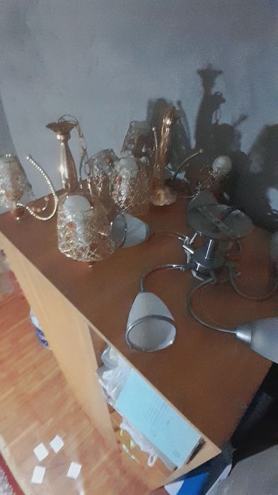 Люстра сатылады.