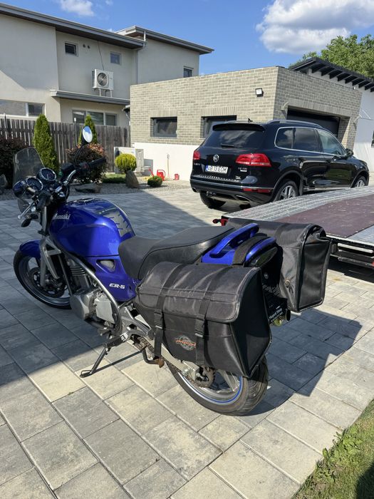 Motocicleta Kawasaki Er5 500 cm3