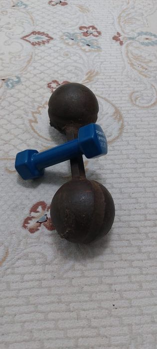 Два гантеля за 1 500тг