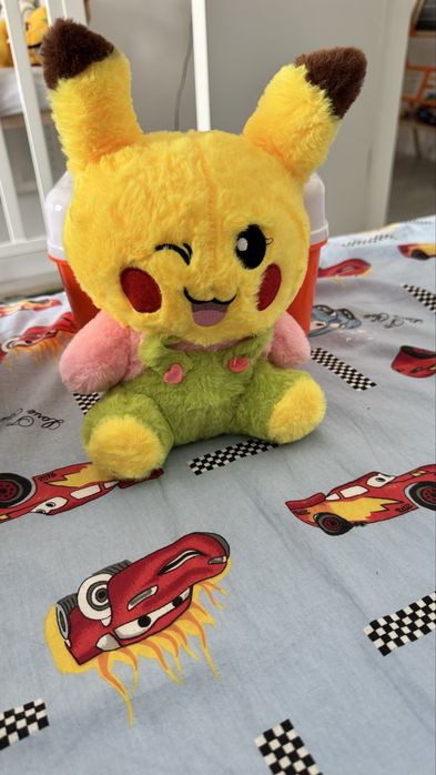 Vand plusuri spiderman/ zootropolis/ batman/ hulk/ stich/ pikachu