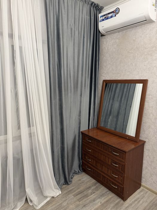 Трюмо/ комод для спальни или дл балкона