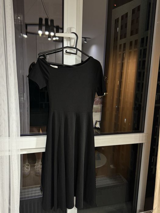 Платья в идеальном состоянии дешево