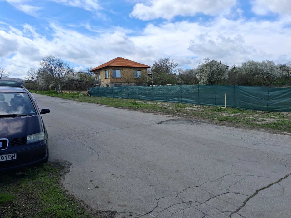 Продава се Парцел в с. Върбак, Област Шумен - 840 кв.м за 15 €/кв.м - Снимка #3