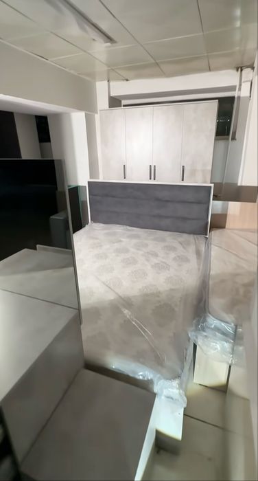 Спальная кровать