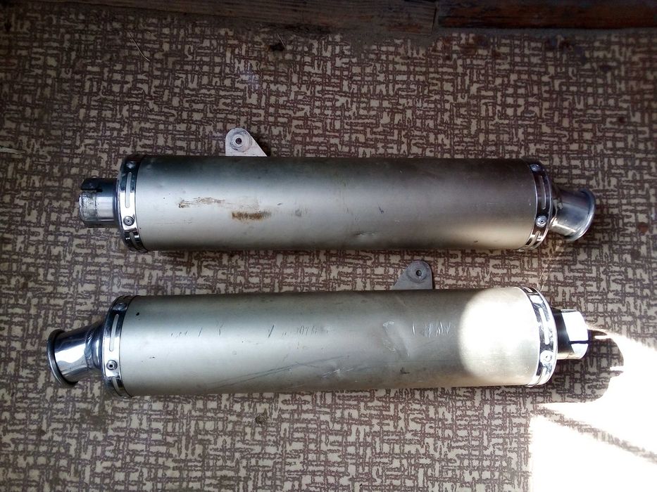 Мото якета панталон ръкавици и ауспуси