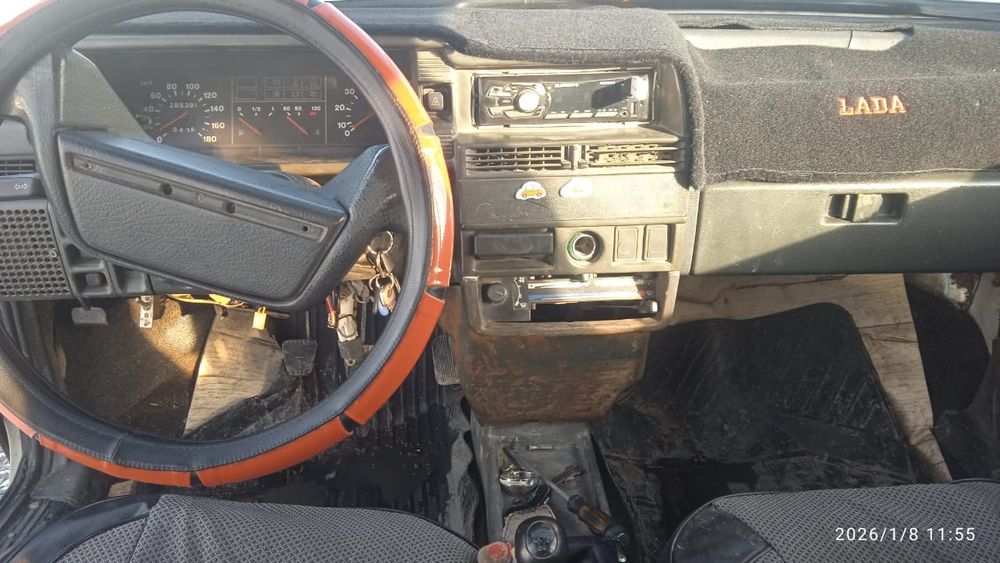 Продаю машину ваз 21099