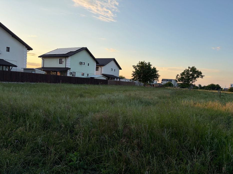 Teren intravilan 1.500 mp de vânzare – Strada Castanului, Tunari