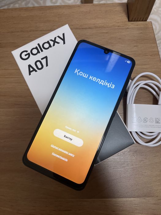 Срочно продам самсунг а07 новый