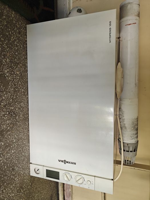 Centrala Viessmann vitopend 100 24kW + calorifer 120cm