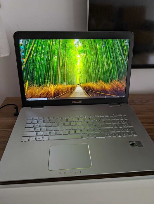 Laptop Asus 17,3 inch, FHD, i7-4710HQ, 8 GB RAM, GeForce gtx 850m 4 GB, 1 TB HDD + 240 GB SSD