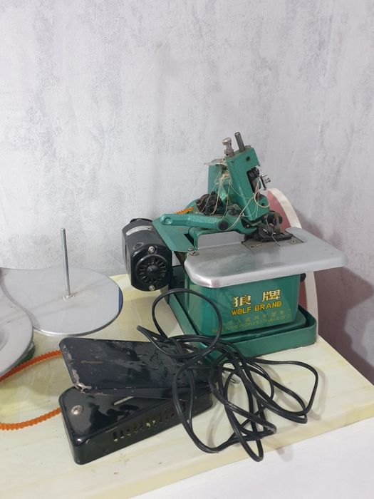 Оверлок продам срочно