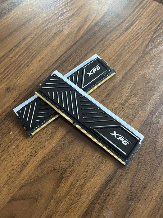 16gb (8x2) 32000 mhz ddr4 xpg rgb