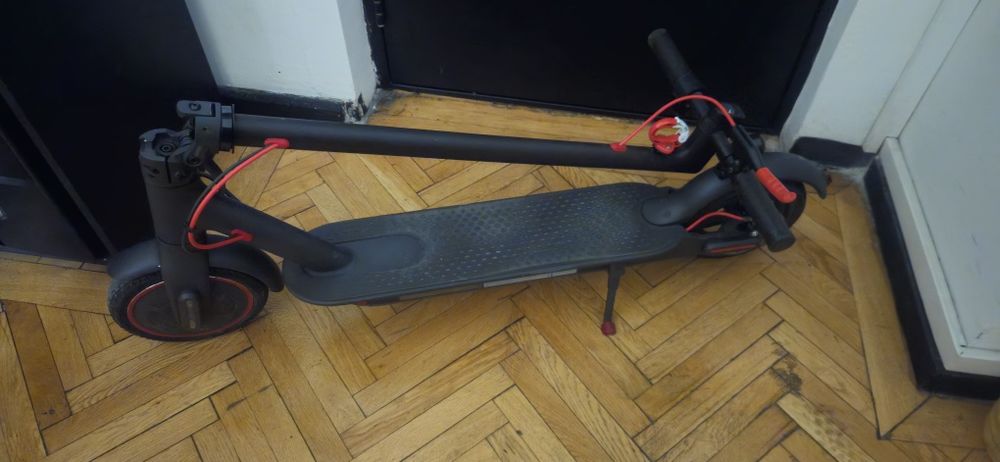 Trotineta electrica Xiaomi M365 PRO