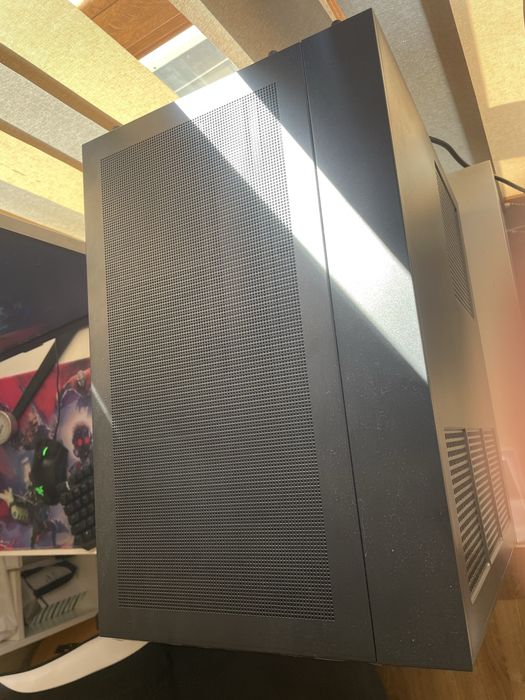 Геймърски компютър RTX 5080 / Ryzen 7 9800X3D / 4TB Gen5 / Гаранция