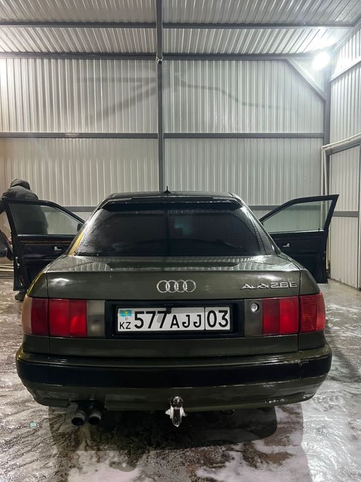 Ауди б4 90 торг не большой