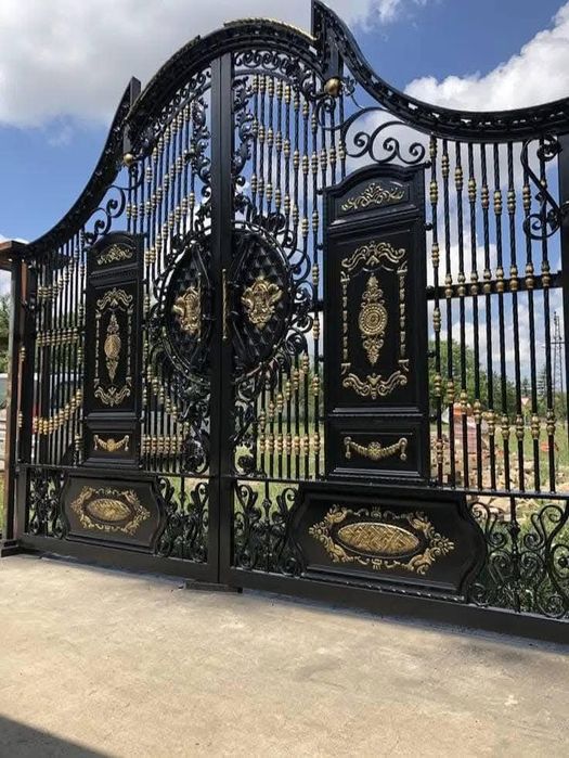 Set porți din fier forjat