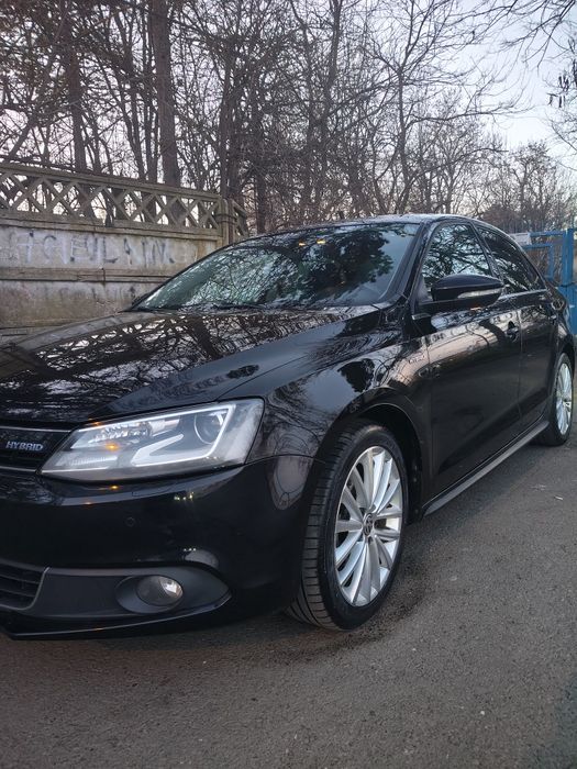 Vând vw Jetta 1.4 hybrid