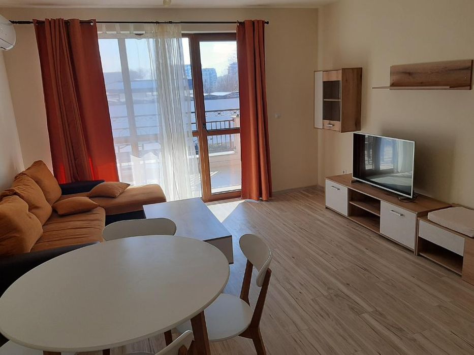 Дава се под наем Тристаен апартамент в Пловдив, Христо Смирненски - 85 кв.м за 750 € - Снимка #1